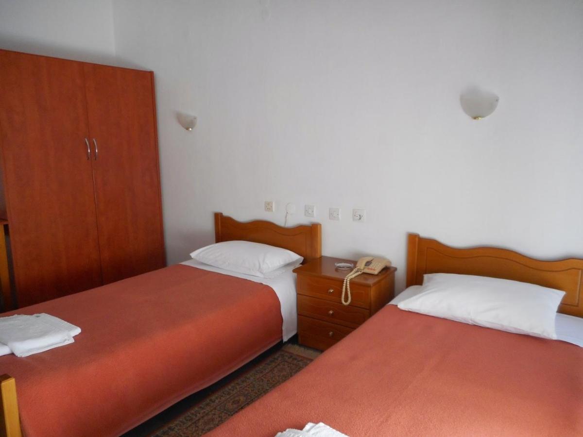 Parissas Hotel Tsotilion Ngoại thất bức ảnh