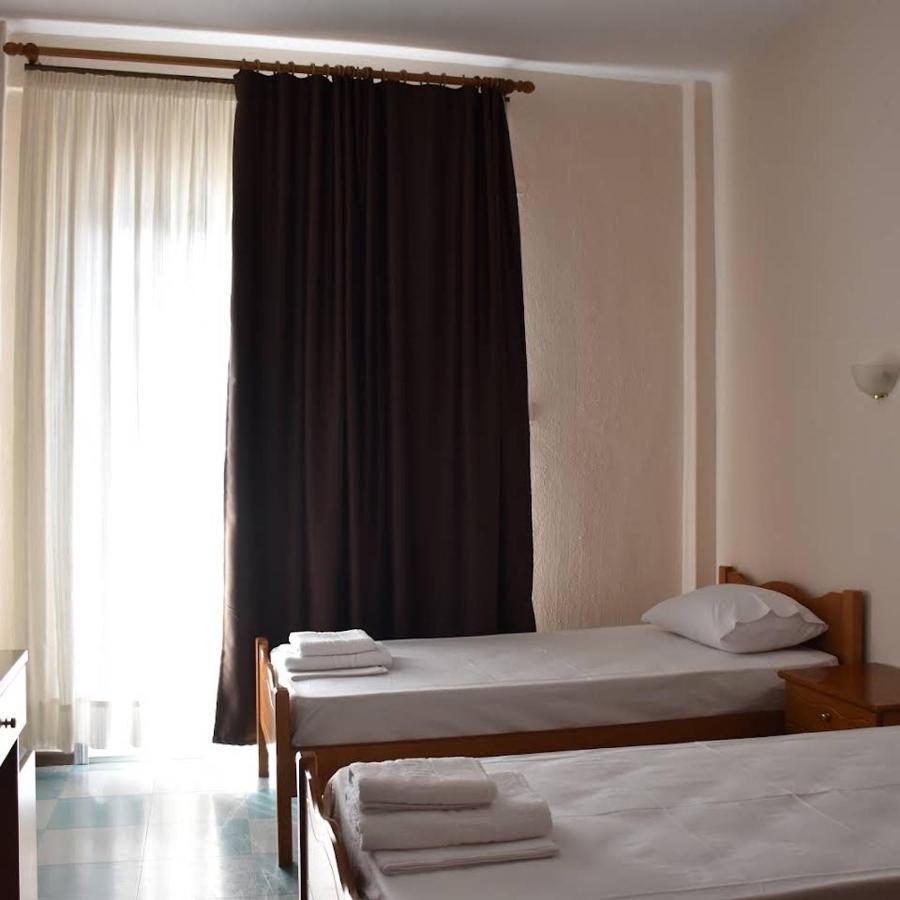 Parissas Hotel Tsotilion Ngoại thất bức ảnh